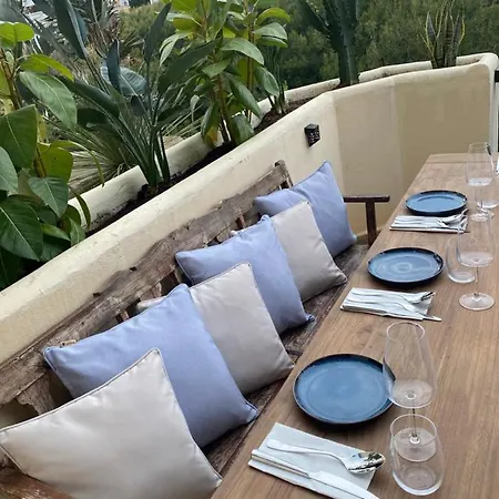Close To The Beach. Villa