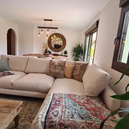 Villa Close To The Beach. Mijas